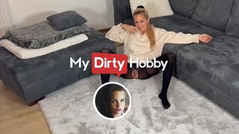Mydirtyhobby - Gorgeous Blonde Gets Sprayed All Over Her Ass